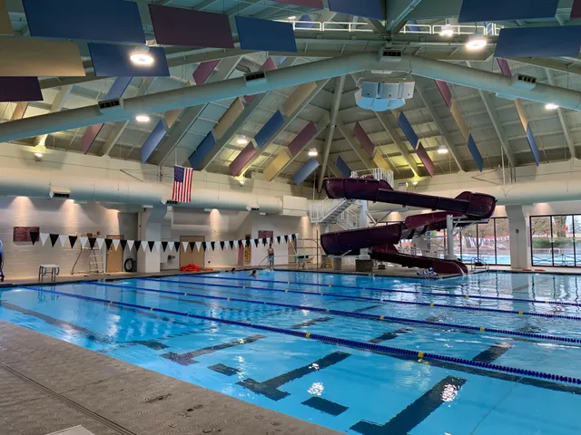 Shute Park Aquatic & Recreation Center