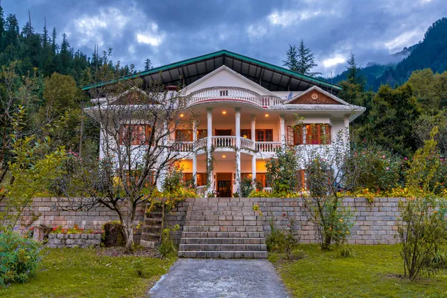 StayVista at The Lama House in Manali | 6 BHK Premium Holiday Home