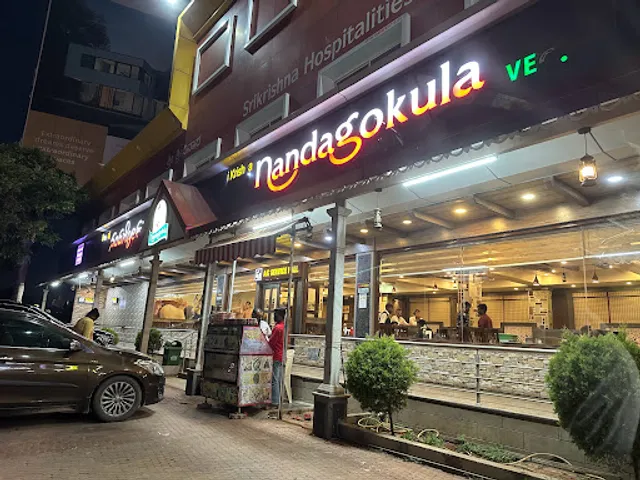 Nandagokula AC Veg restaurant