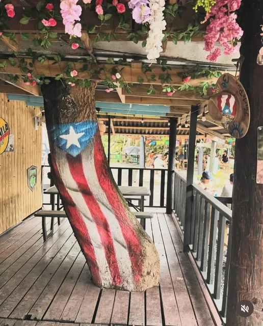 Yagrumo Restobar meet up