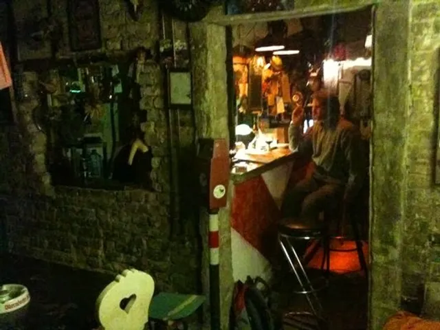 Schwarzer Adler – Daxlandener urige Kneipe