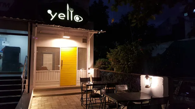 Yello - Cafe. Best Cafe for Couple, Coffee, Breakfast, Sandwiches, Special Occasion, Kitty Party, Birthday Celebration.