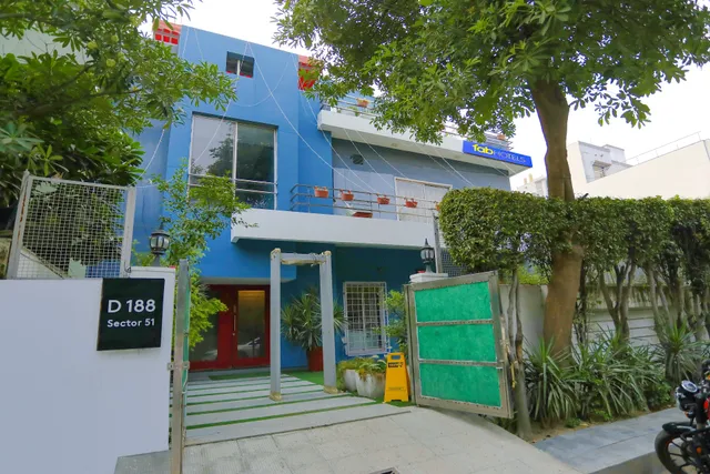 FabHotel F9 Sector 51