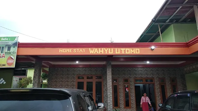 HOMESTAY WAHYU UTOMO