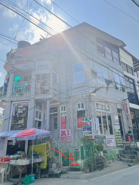 Dal's Transient/Dal's convenience store