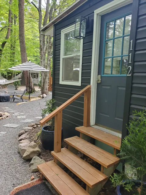 Pocono Pines Sweet Pea Bungalows