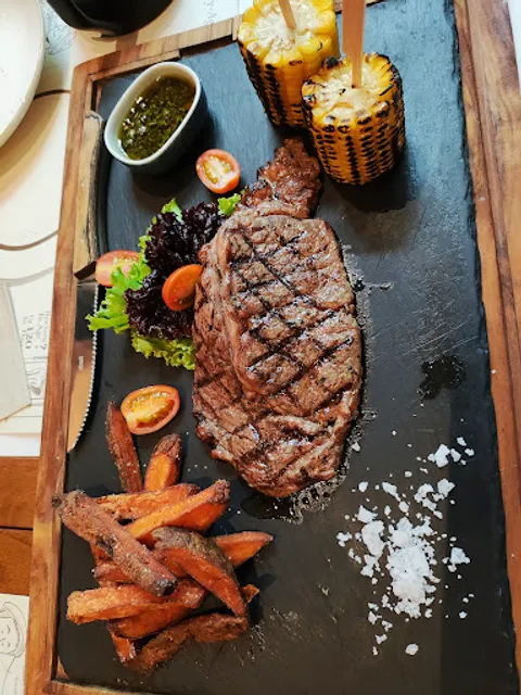 Ciccia Ristorante - Italian Restaurant and Steak House