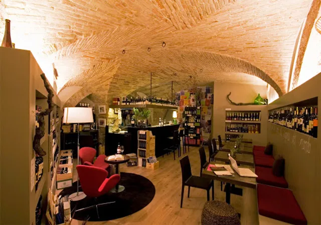 Bibenda Assisi Wine Tasting & Gourmet Food, Olive Oil and Chocolate Tasting