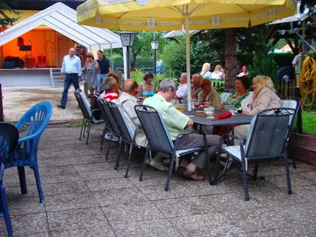 Blattlaus Adlershof Garten Restaurant