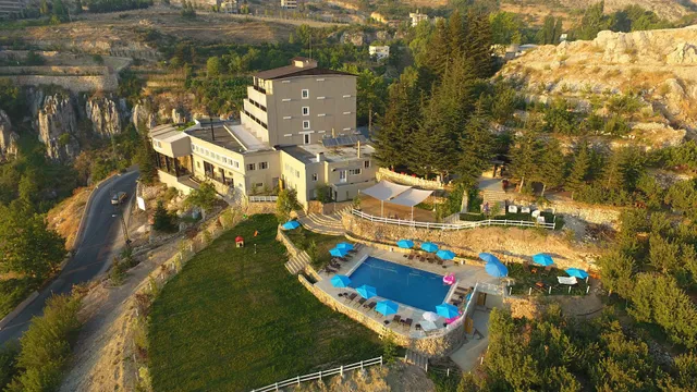 Chateau D'eau Hotel- Chabrouh Faraya