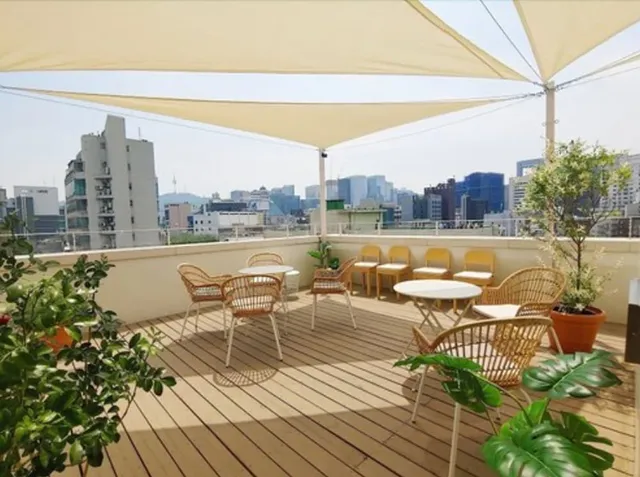 tong tong petit hotel