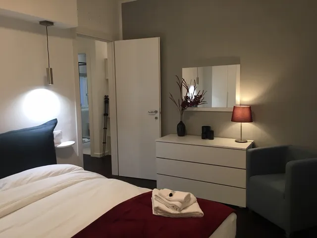 Arela - Verona Journeys IT023091C2ZRDNQN9I