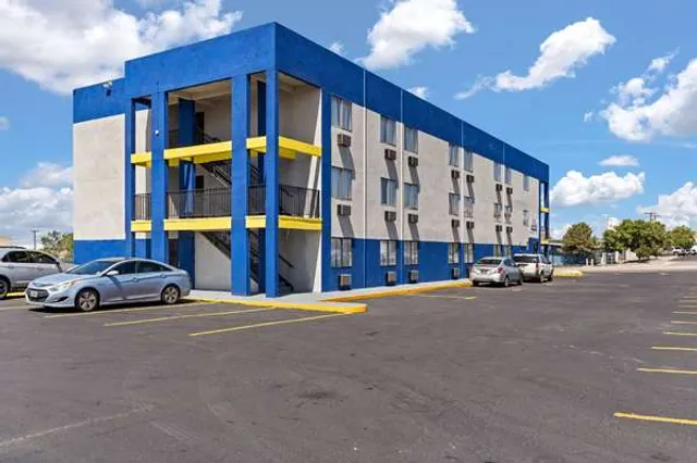 Days Inn by Wyndham Albuquerque I-25