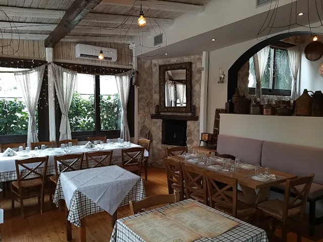 Tavern Grill Kolovos