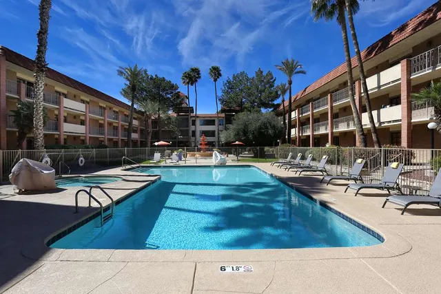 DoubleTree Suites by Hilton Hotel Tucson Airport