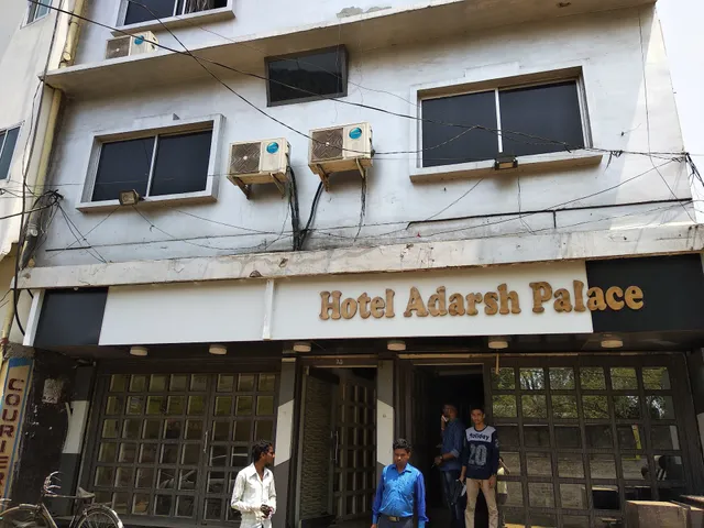 Hotel Adarsh Palace