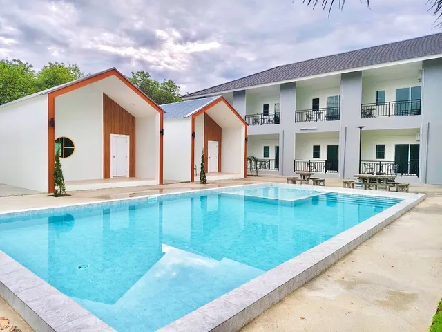 พร้อมโชค วิลล่า - Promchok Villa