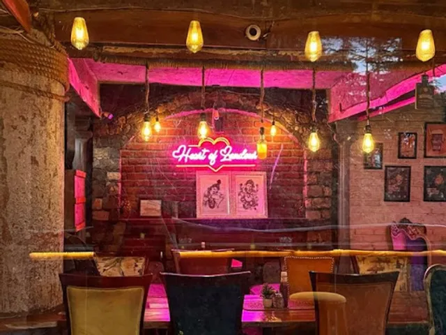 Heart Of Landour | Cafe & Hotel
