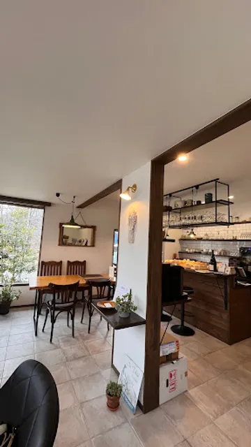 CAFE & WINE 麦の家