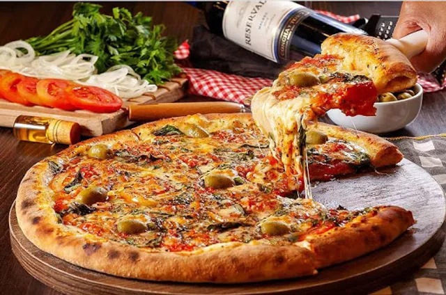 Pizzaria La Voltarei (Antiga Favorita)