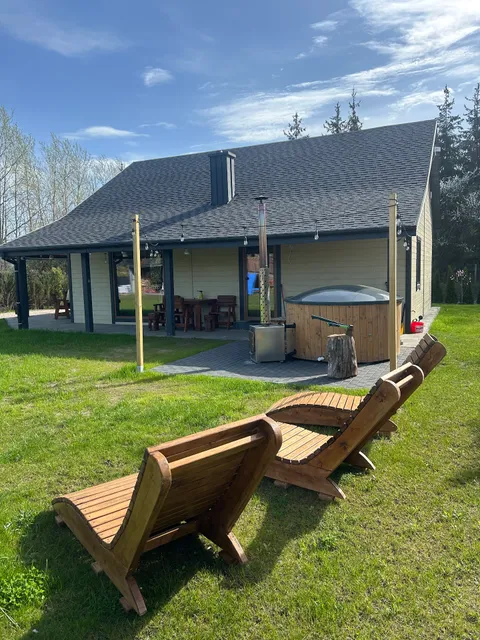 Przyjazny Dom w Leleszkach z gorącą balią