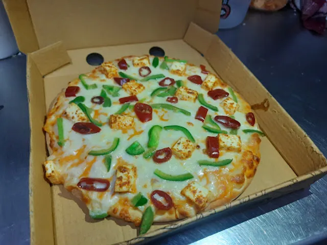 Foodies Pizza