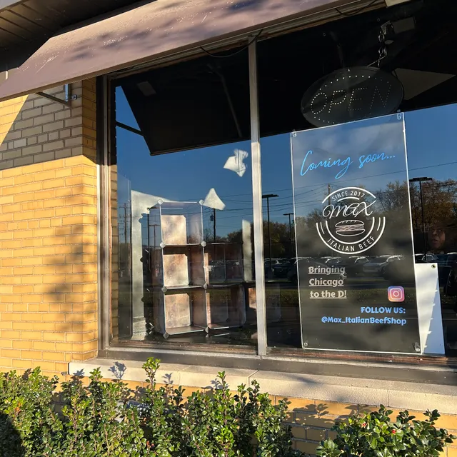 MAX ITALIAN BEEF SHOP