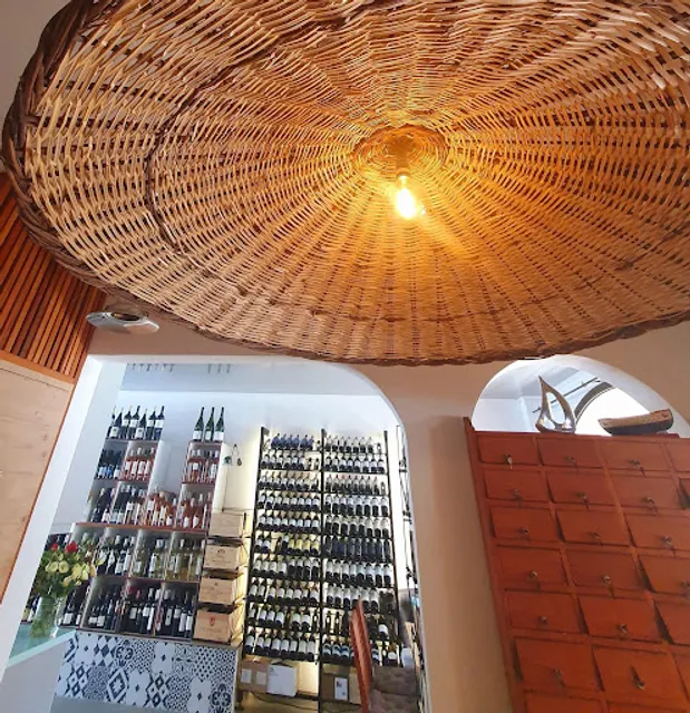 L' Equille, Cave à vins et Restaurant à Port Grimaud