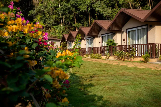 Stone Wood Premier Gokarna