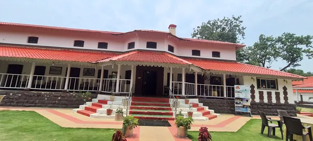 Devdaru Bungalow Hotel