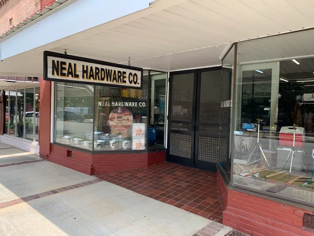 Neal Hardware Co