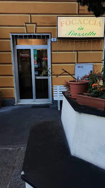 Focaccia In Piazzetta