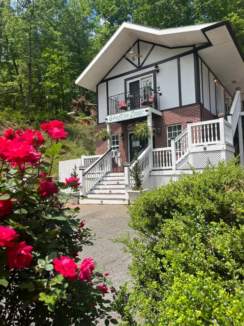 Grafton Lodge Bed & Breakfast