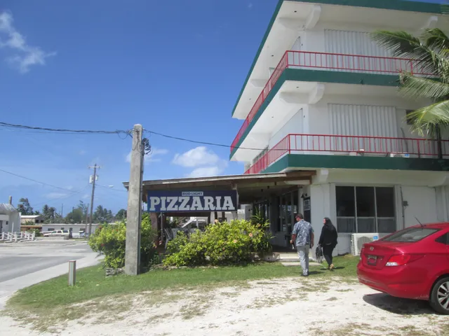 Pizzaria Bar and Grill