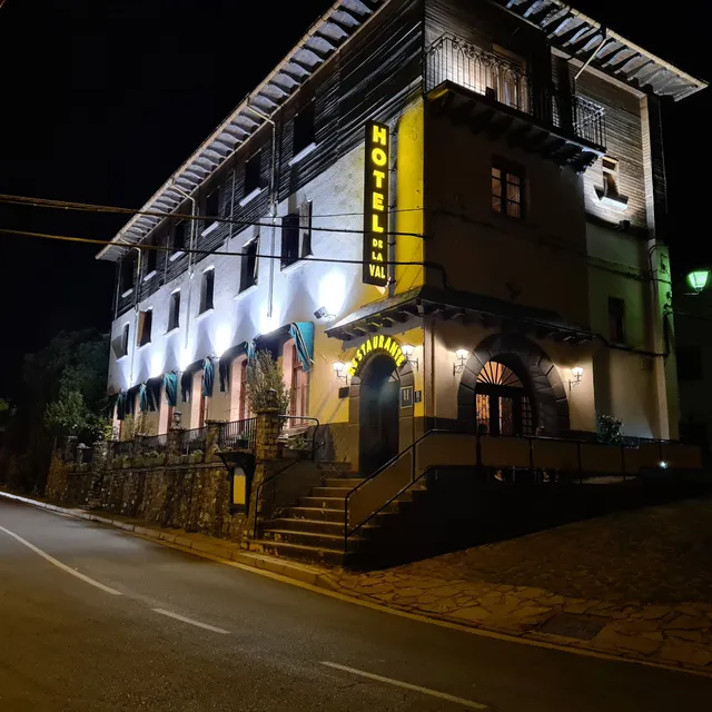 HOTEL DE LA VAL Restaurante