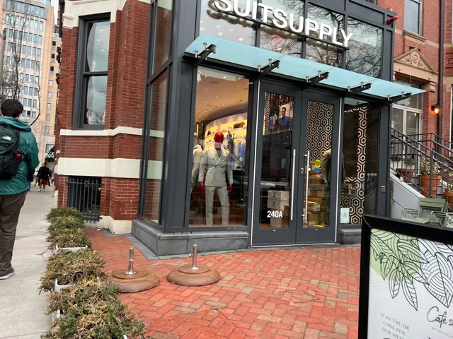 Suitsupply Boston
