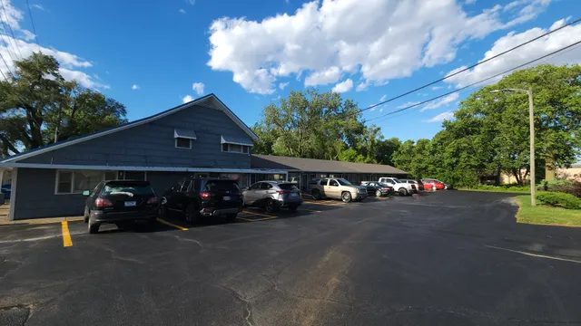 Midwest Motel
