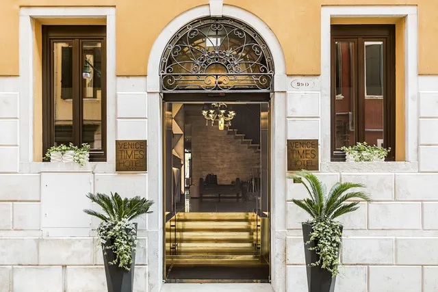 Venice Times Hotel
