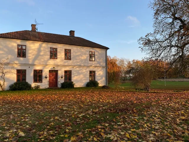 Tullesbo Sätesgård