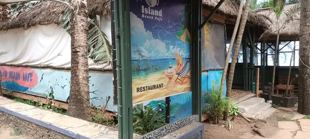 Island Beach Cafe