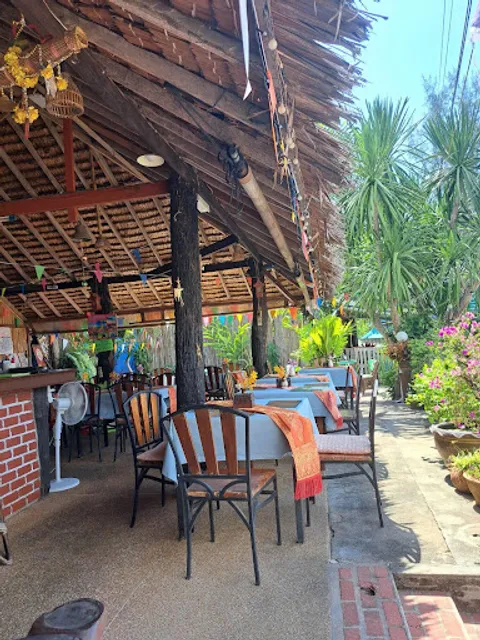 Motherhouse Bar and Restaurant