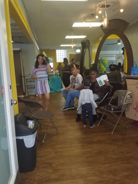 Naturally Unique Salon