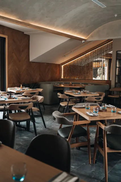 Cilantros - Nelson Mandela Square