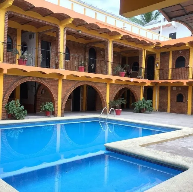 Hotel y Bungalows Lizmar