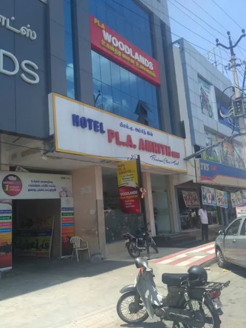 OYO 30493 Plaamirth Inn