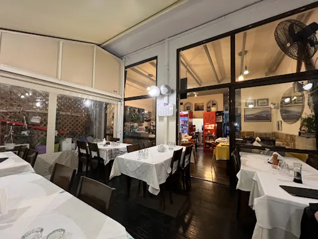 Το ΟΥΖΕΡΙ ΤΗΣ ΦΩΤΕΙΝΗΣ.to ouzeri tis foteinis