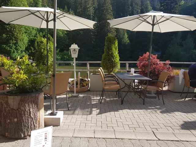 Restaurant & Café Bergseestüble