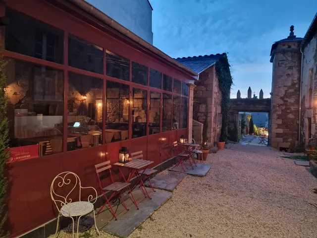 Albergue los Blasones