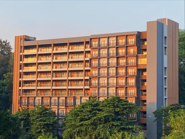 Oak Tree Emerald Hotel & Conventions.