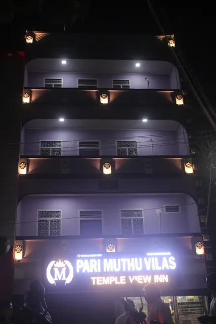 Pari Muthu Vilas (Temple View Inn)
